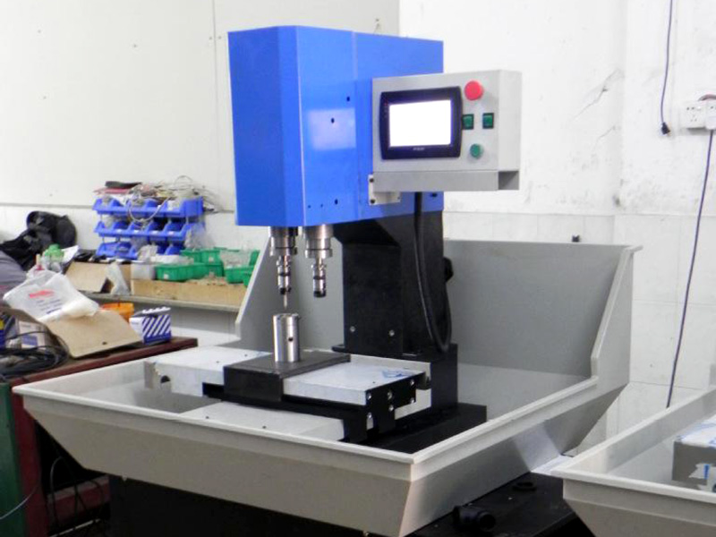 鉆攻機(jī)多少錢一臺(tái)？設(shè)備報(bào)價(jià)！