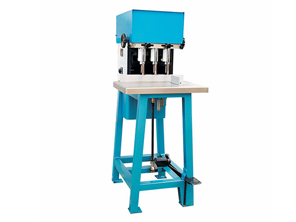 手動(dòng)鉆孔機(jī)怎么用？全自動(dòng)鉆孔機(jī)有哪些特點(diǎn)？