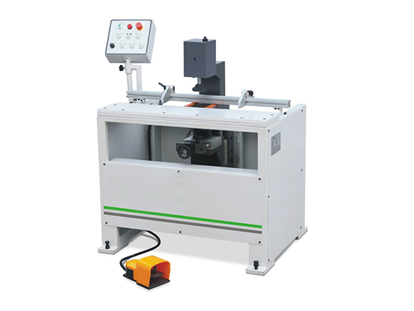 鉆孔機(jī)如何對(duì)圓柱工件使用？鉸鏈鉆孔機(jī)有哪些注意事項(xiàng)？